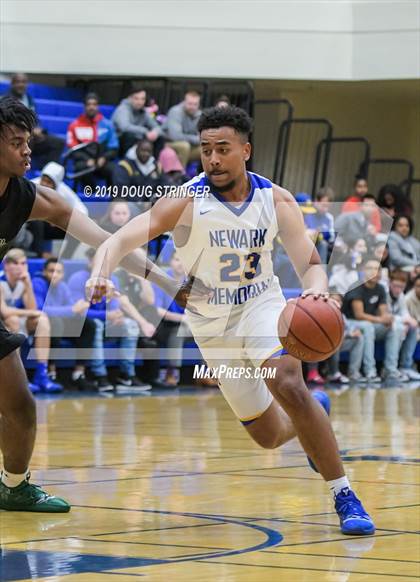 Thumbnail 2 in Moreau Catholic @ Newark Memorial photogallery.
