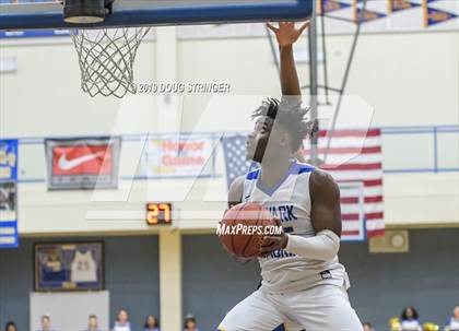 Thumbnail 3 in Moreau Catholic @ Newark Memorial photogallery.
