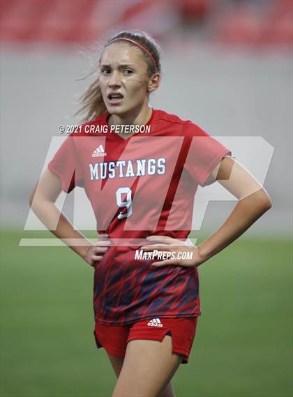 Thumbnail 1 in Crimson Cliffs vs. Mountain Crest (UHSAA 4A Final) photogallery.
