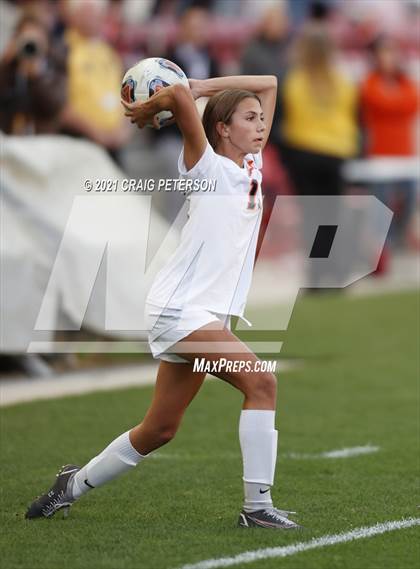 Thumbnail 2 in Crimson Cliffs vs. Mountain Crest (UHSAA 4A Final) photogallery.