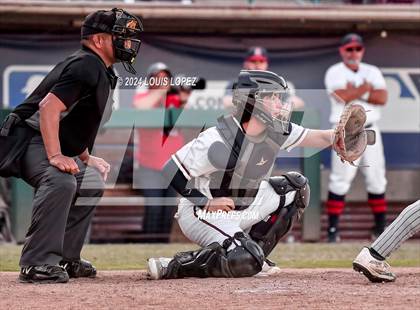Thumbnail 3 in St. John Bosco vs. Beckman (CIF SS DIV 3 Championship) photogallery.