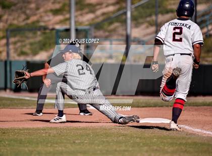 Thumbnail 3 in St. John Bosco vs. Beckman (CIF SS DIV 3 Championship) photogallery.