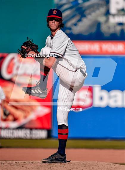 Thumbnail 3 in St. John Bosco vs. Beckman (CIF SS DIV 3 Championship) photogallery.