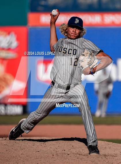 Thumbnail 2 in St. John Bosco vs. Beckman (CIF SS DIV 3 Championship) photogallery.