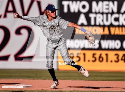 Thumbnail 3 in St. John Bosco vs. Beckman (CIF SS DIV 3 Championship) photogallery.