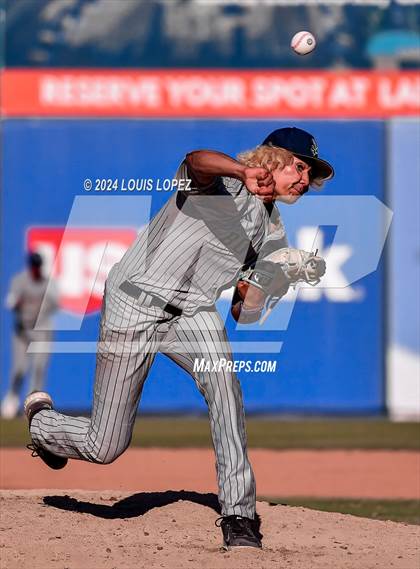 Thumbnail 3 in St. John Bosco vs. Beckman (CIF SS DIV 3 Championship) photogallery.