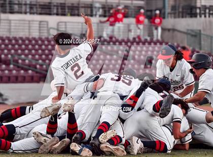 Thumbnail 1 in St. John Bosco vs. Beckman (CIF SS DIV 3 Championship) photogallery.
