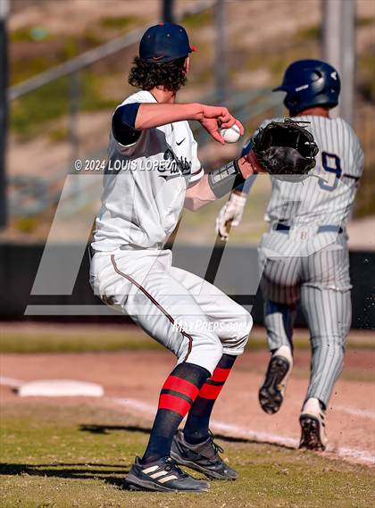 Thumbnail 3 in St. John Bosco vs. Beckman (CIF SS DIV 3 Championship) photogallery.