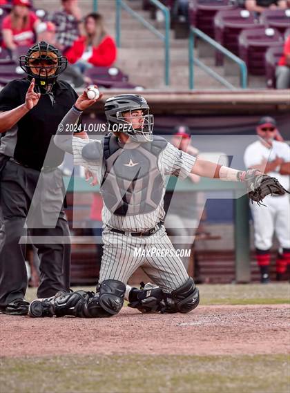 Thumbnail 2 in St. John Bosco vs. Beckman (CIF SS DIV 3 Championship) photogallery.