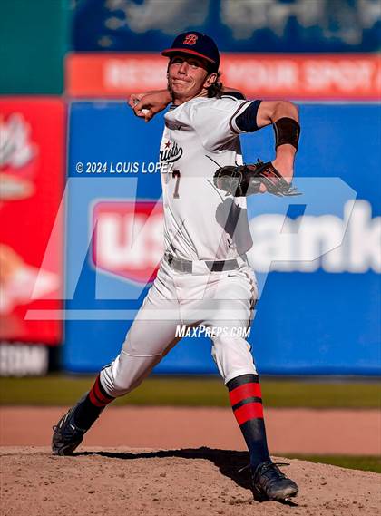 Thumbnail 2 in St. John Bosco vs. Beckman (CIF SS DIV 3 Championship) photogallery.