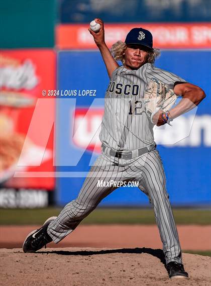 Thumbnail 2 in St. John Bosco vs. Beckman (CIF SS DIV 3 Championship) photogallery.