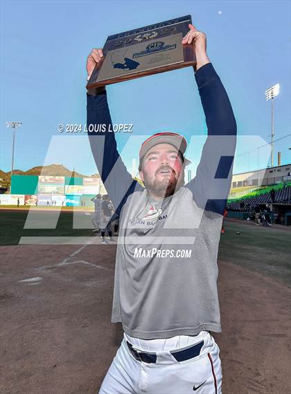 Thumbnail 2 in St. John Bosco vs. Beckman (CIF SS DIV 3 Championship) photogallery.