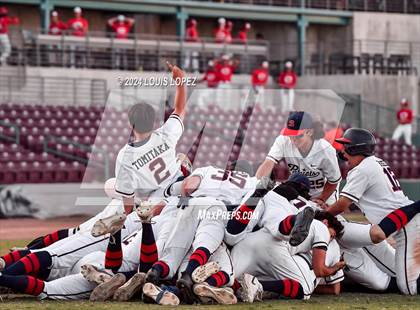 Thumbnail 2 in St. John Bosco vs. Beckman (CIF SS DIV 3 Championship) photogallery.