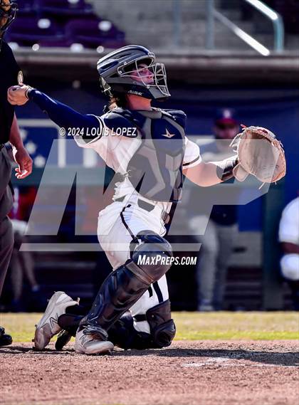 Thumbnail 3 in St. John Bosco vs. Beckman (CIF SS DIV 3 Championship) photogallery.