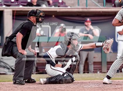 Thumbnail 3 in St. John Bosco vs. Beckman (CIF SS DIV 3 Championship) photogallery.