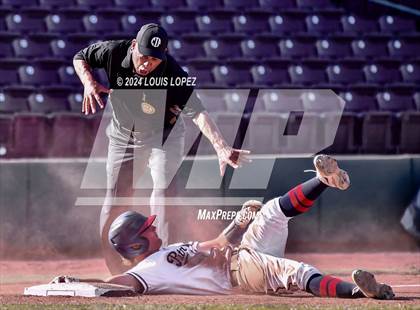 Thumbnail 3 in St. John Bosco vs. Beckman (CIF SS DIV 3 Championship) photogallery.