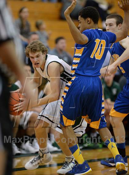 Thumbnail 2 in Lyons @ Glenbard West photogallery.