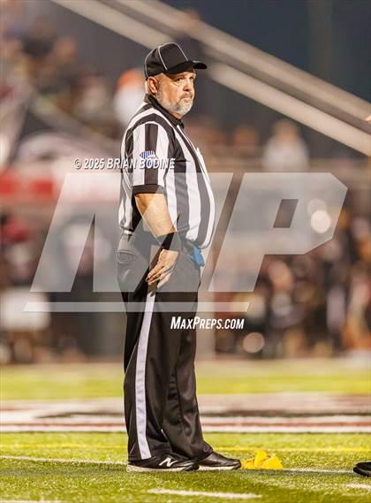 Thumbnail 3 in Summerville vs Carolina Forest (SCHSL 5A Div 1 Round 3) photogallery.