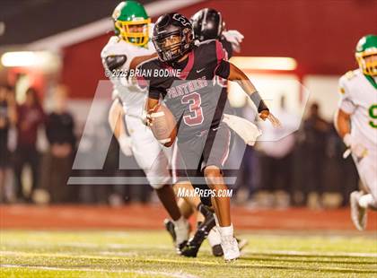 Thumbnail 2 in Summerville vs Carolina Forest (SCHSL 5A Div 1 Round 3) photogallery.