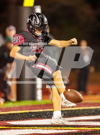 Thumbnail 3 in Summerville vs Carolina Forest (SCHSL 5A Div 1 Round 3) photogallery.