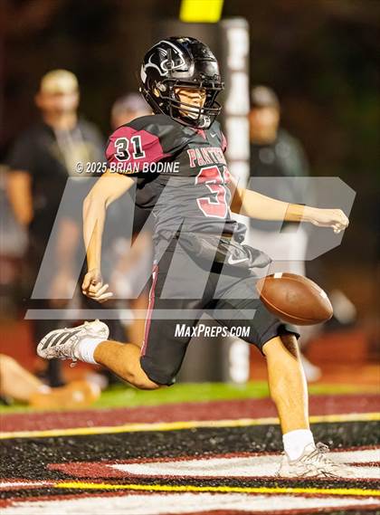 Thumbnail 2 in Summerville vs Carolina Forest (SCHSL 5A Div 1 Round 3) photogallery.