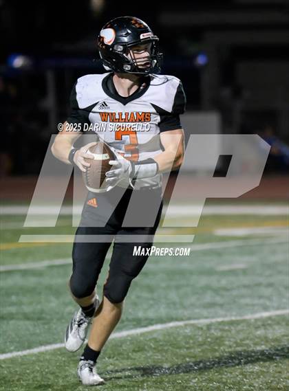 Thumbnail 2 in Williams vs Bagdad (AIA 1A Semifinal) photogallery.