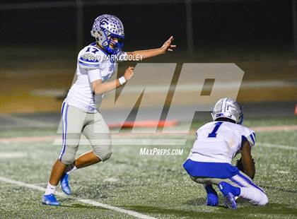 Thumbnail 3 in Connally @ Lorena photogallery.