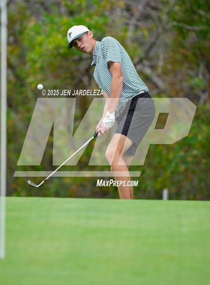 Thumbnail 2 in Schottmaker Invitational photogallery.