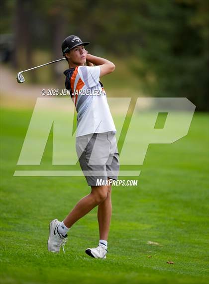 Thumbnail 2 in Schottmaker Invitational photogallery.