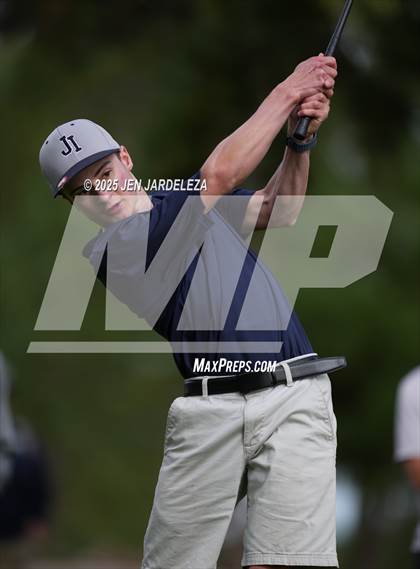 Thumbnail 3 in Schottmaker Invitational photogallery.