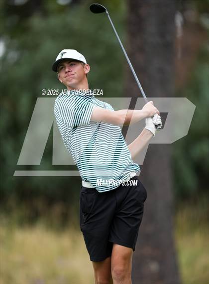 Thumbnail 3 in Schottmaker Invitational photogallery.