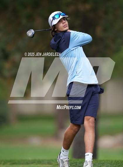 Thumbnail 2 in Schottmaker Invitational photogallery.