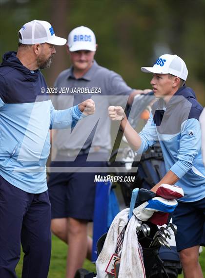 Thumbnail 3 in Schottmaker Invitational photogallery.