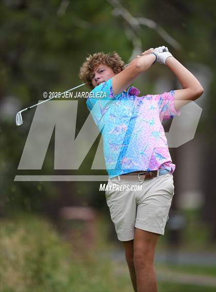 Thumbnail 2 in Schottmaker Invitational photogallery.