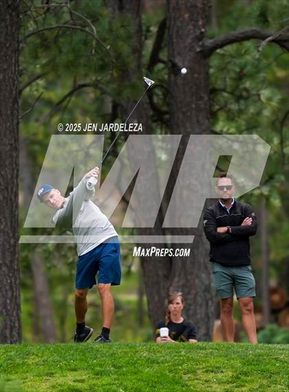 Thumbnail 2 in Schottmaker Invitational photogallery.