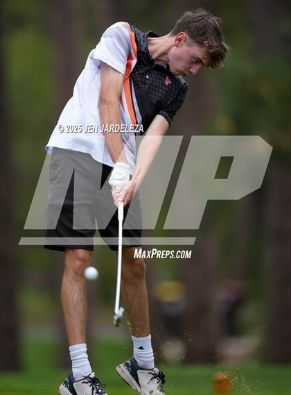 Thumbnail 2 in Schottmaker Invitational photogallery.