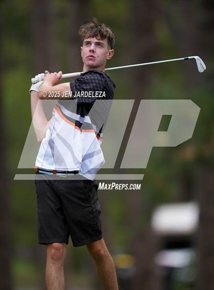 Thumbnail 3 in Schottmaker Invitational photogallery.