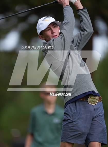 Thumbnail 3 in Schottmaker Invitational photogallery.