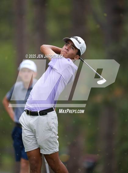 Thumbnail 2 in Schottmaker Invitational photogallery.