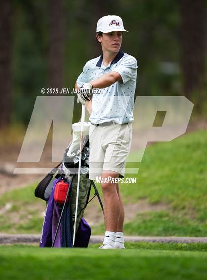 Thumbnail 2 in Schottmaker Invitational photogallery.