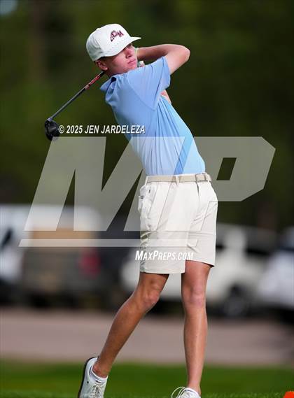 Thumbnail 3 in Schottmaker Invitational photogallery.