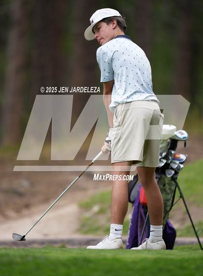 Thumbnail 3 in Schottmaker Invitational photogallery.