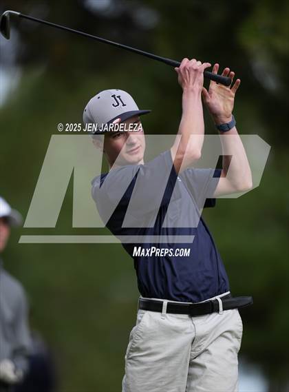 Thumbnail 2 in Schottmaker Invitational photogallery.