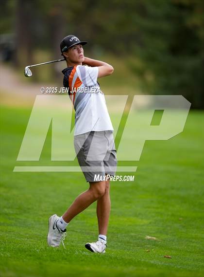 Thumbnail 3 in Schottmaker Invitational photogallery.