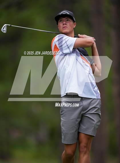 Thumbnail 3 in Schottmaker Invitational photogallery.