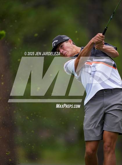 Thumbnail 3 in Schottmaker Invitational photogallery.