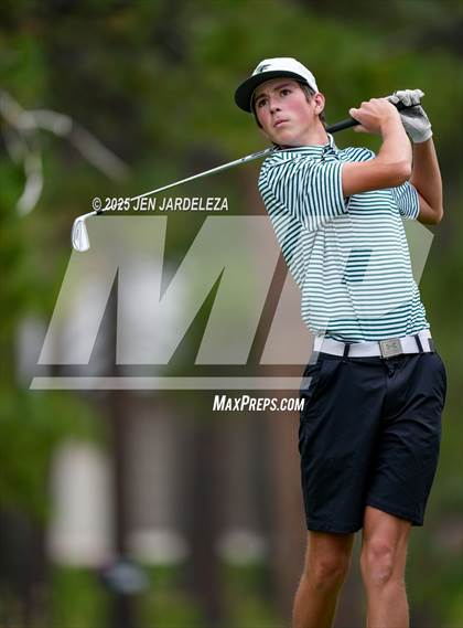 Thumbnail 3 in Schottmaker Invitational photogallery.
