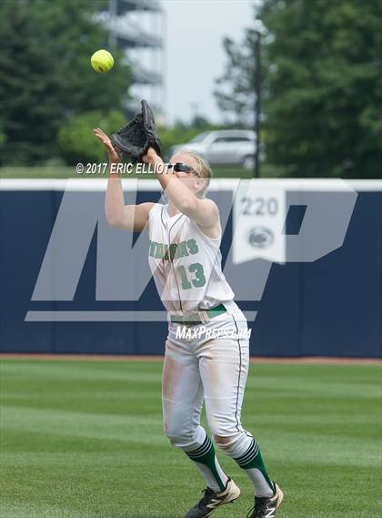 Thumbnail 3 in Cedar Cliff vs Donegal (PIAA 5A Final) photogallery.