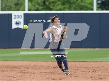 Thumbnail 3 in Cedar Cliff vs Donegal (PIAA 5A Final) photogallery.