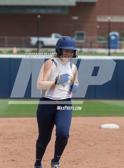 Thumbnail 2 in Cedar Cliff vs Donegal (PIAA 5A Final) photogallery.